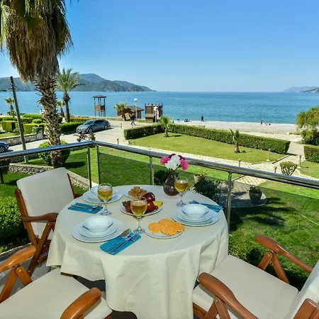 Saros Calis Beach * فتحية