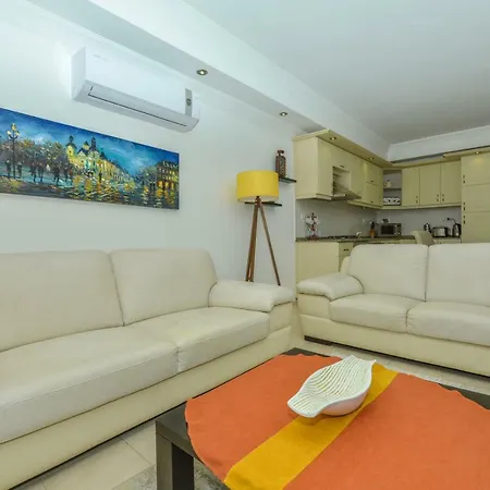 Saros Calis Beach * فتحية