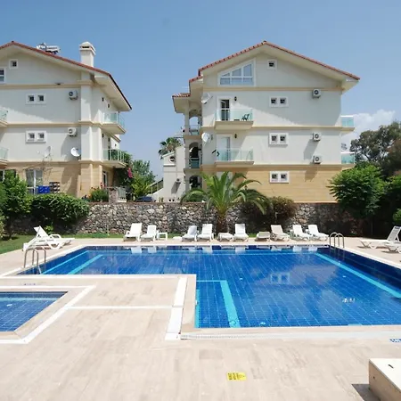 Saros Calis Beach Apartament *